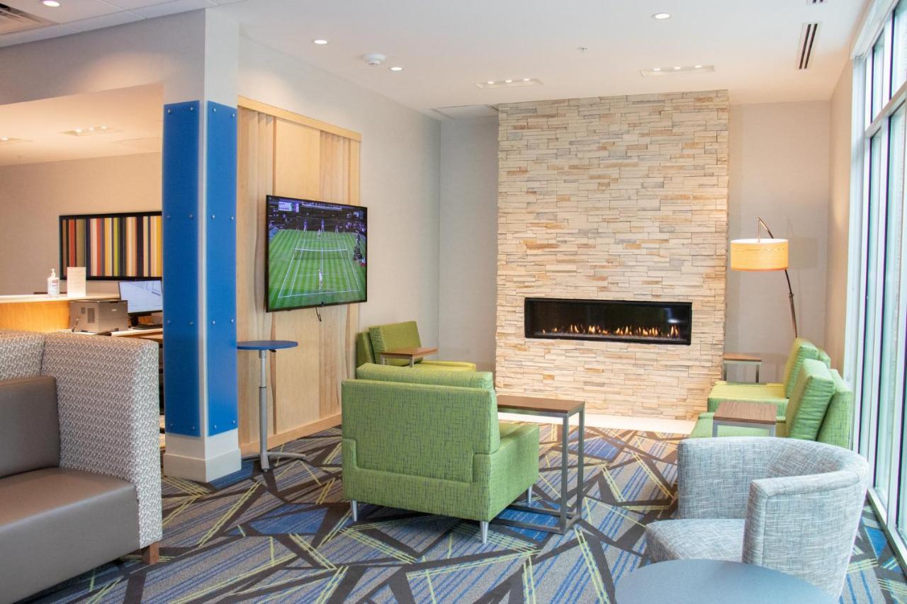 Hotel Express & East By Ihg